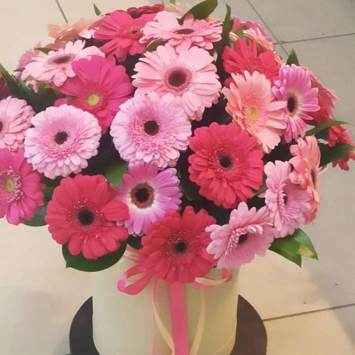 Гербера в шляпной коробке, фото 3